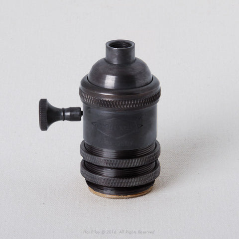 Machined Brass Lamp Holder with Thread and Turnkey