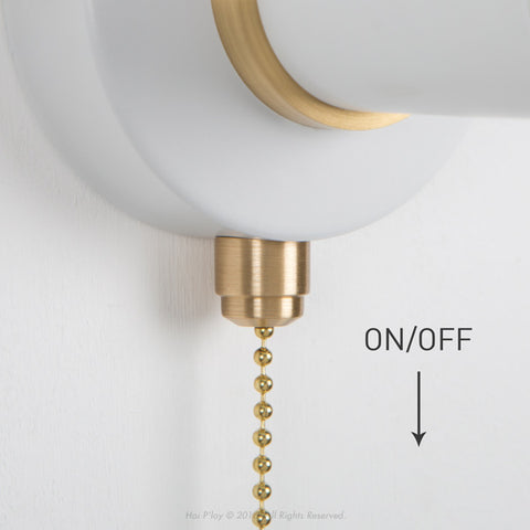 Pullchain White Simple Wall Sconce